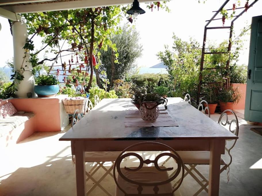 Casa Dei Melograni At Vourlidia Leros Villa Vromólithosz Kültér fotó
