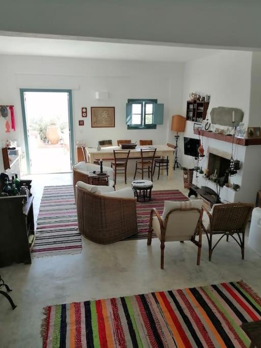 Casa Dei Melograni At Vourlidia Leros Villa Vromólithosz Kültér fotó